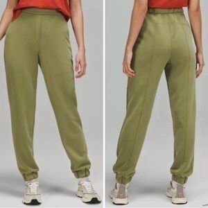 Lululemon Softstreme Relaxed High-Rise Pant Bronze Green  Size 8